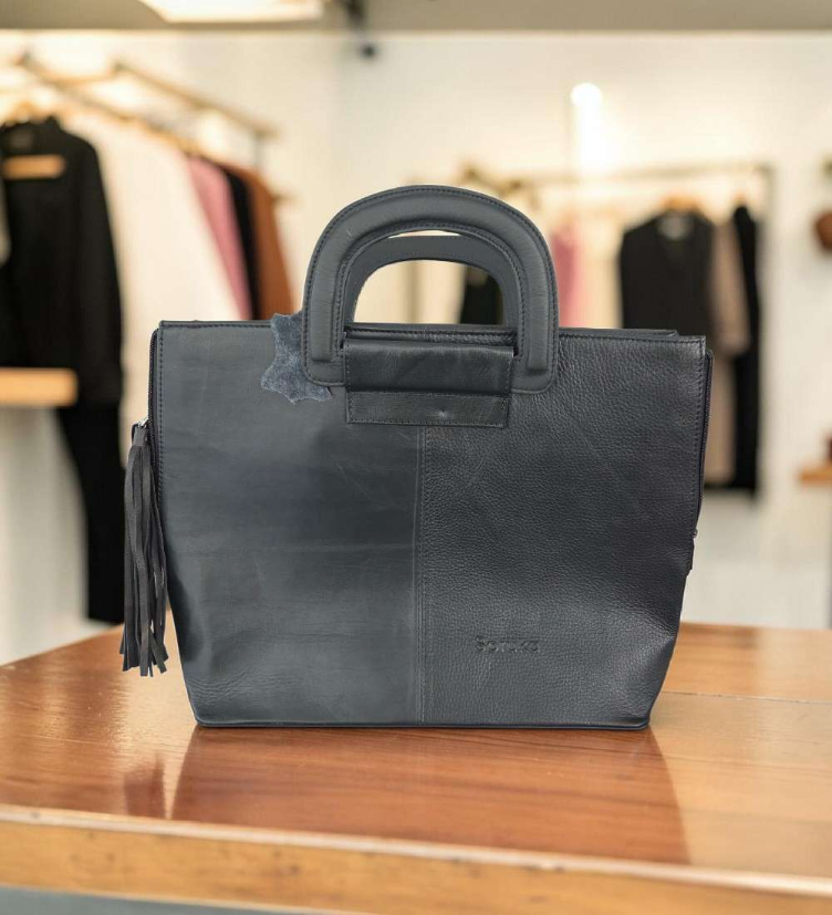 Soruka Lederhandtasche Lyra